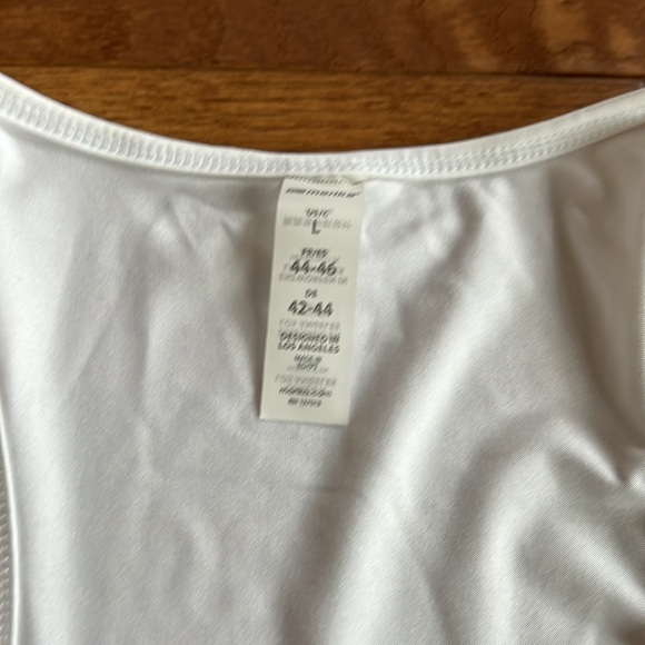 NWT Marika white lightweight athletic workout tank top - Picture 4 of 8